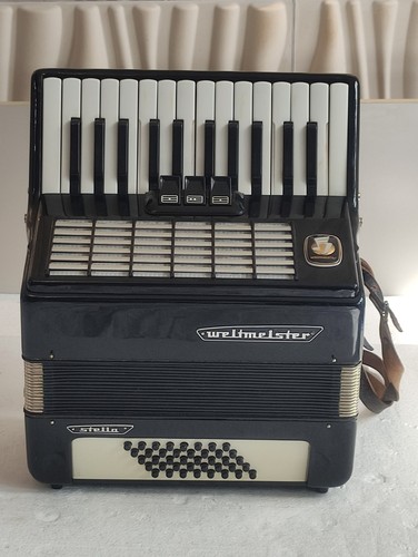 Piano accordions used - , music